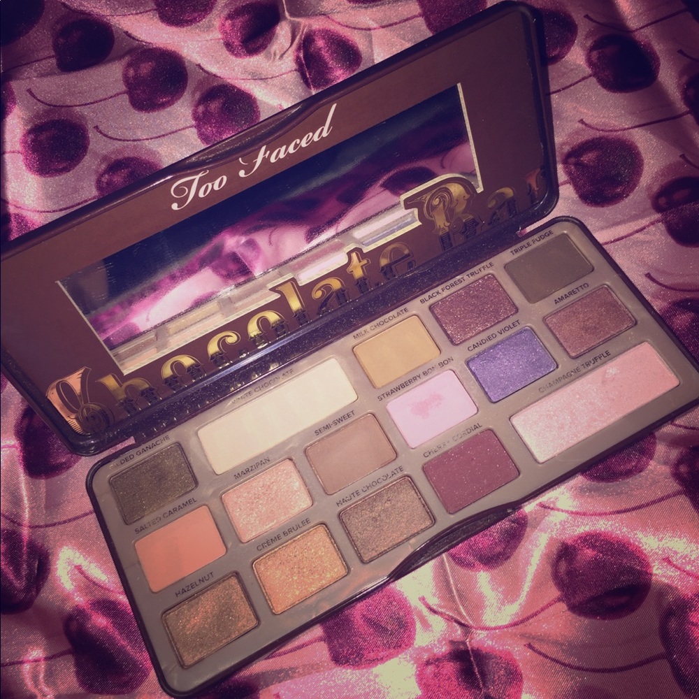 Too Faced Chocolate Bar